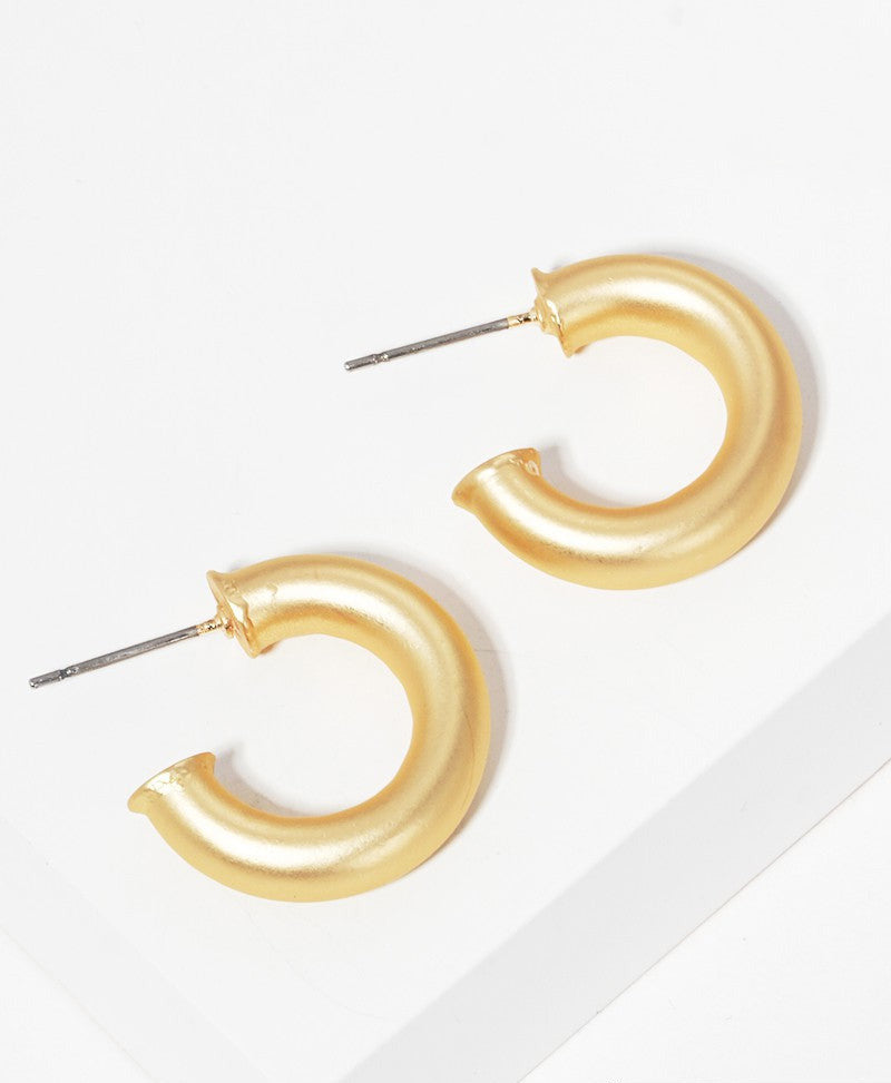 Hallie Hoop Earrings - 10mm