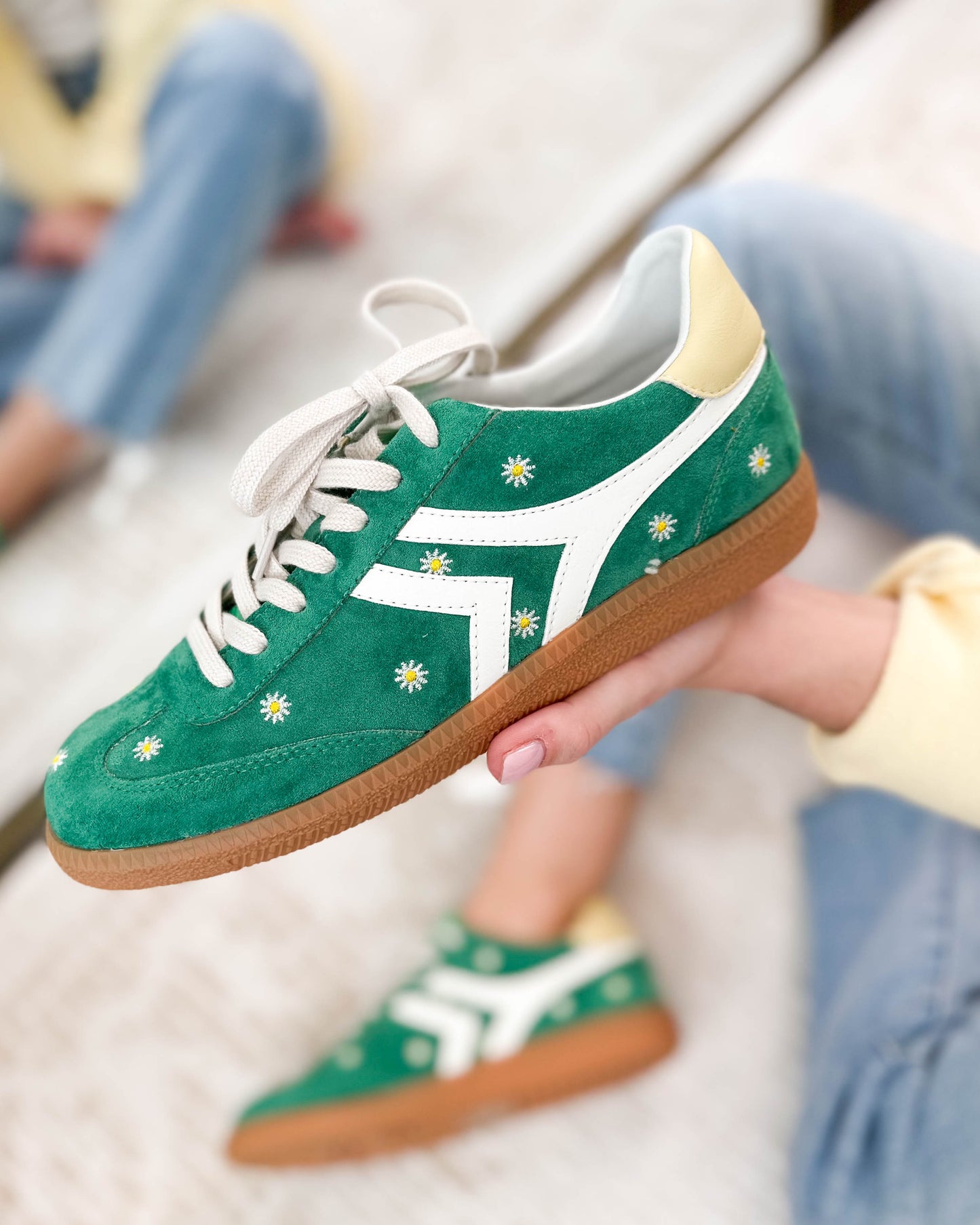 Xena Daisy Detail Sneakers
