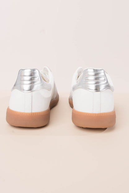 Back 70 | Cloud Leather Sneaker