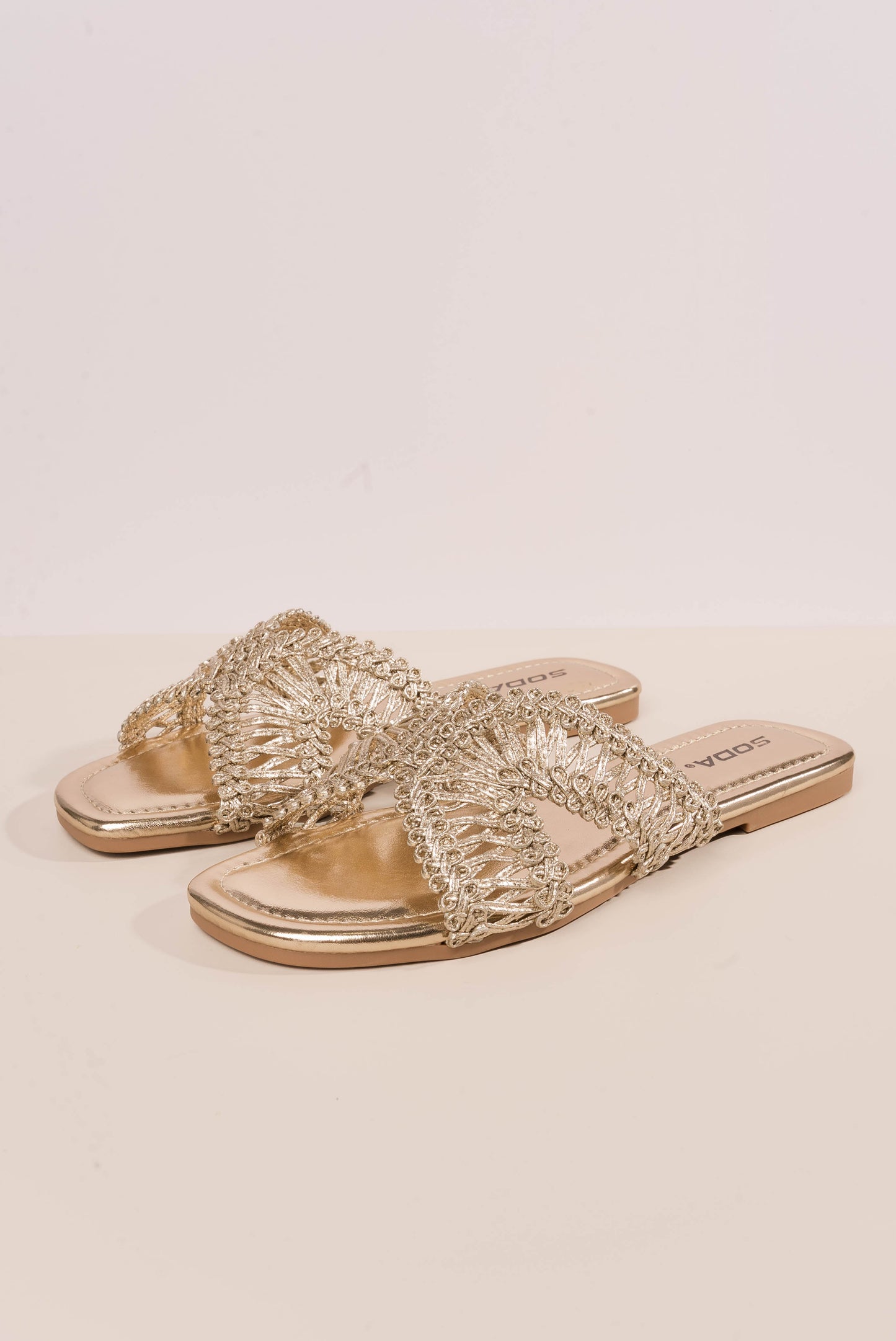 Soda | Martina Raffia Slide Sandal