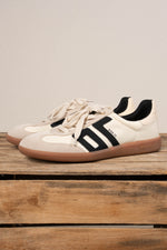 Beige/Black