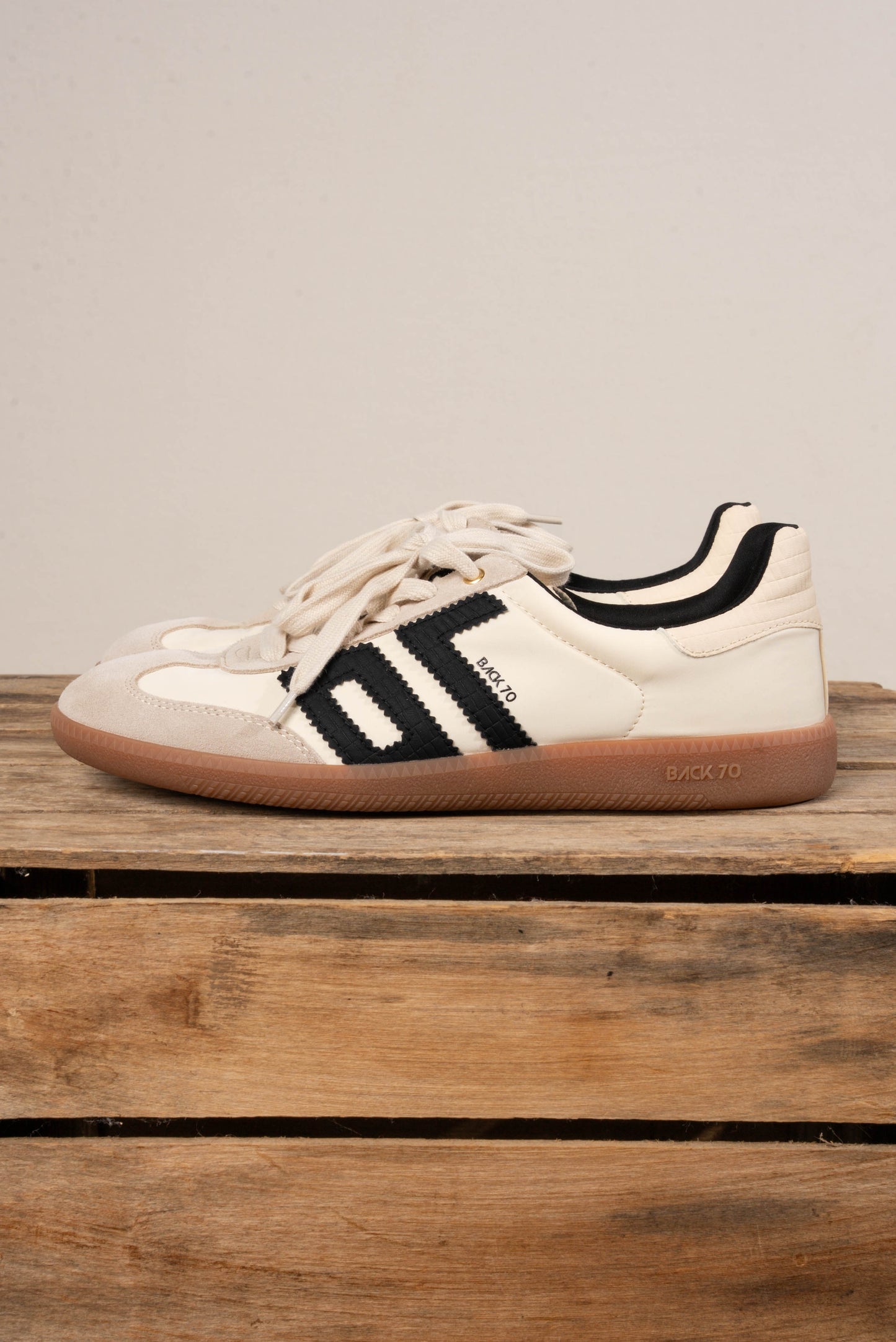 Back 70 | Ghost Leather Sneaker