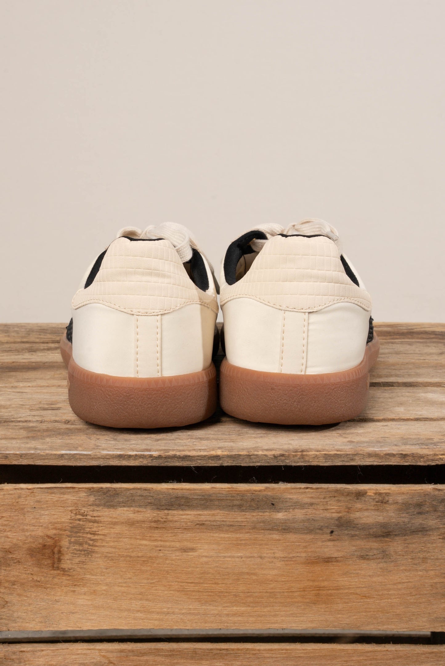 Back 70 | Ghost Leather Sneaker