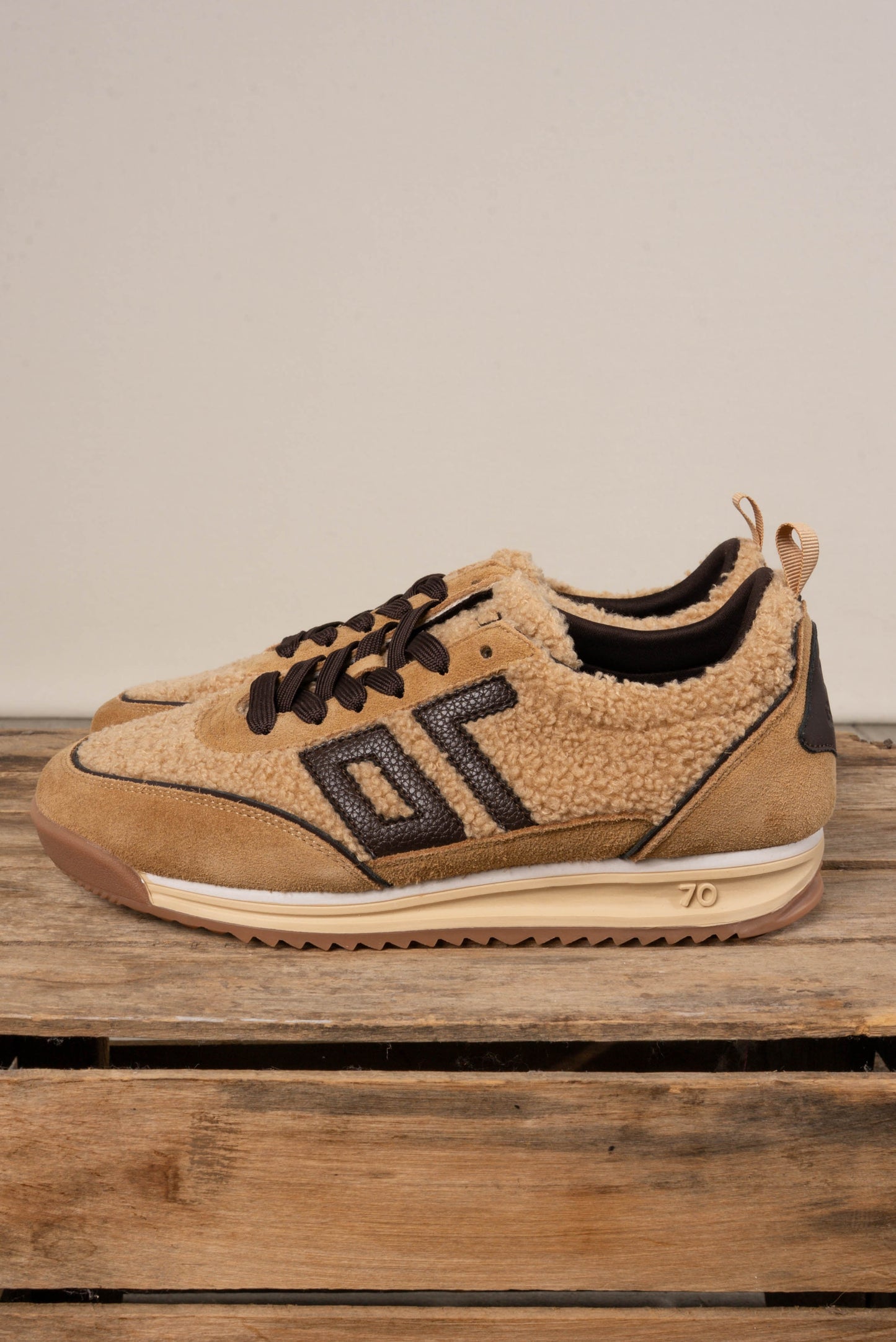 Back 70 | Jogger Suede Sneaker