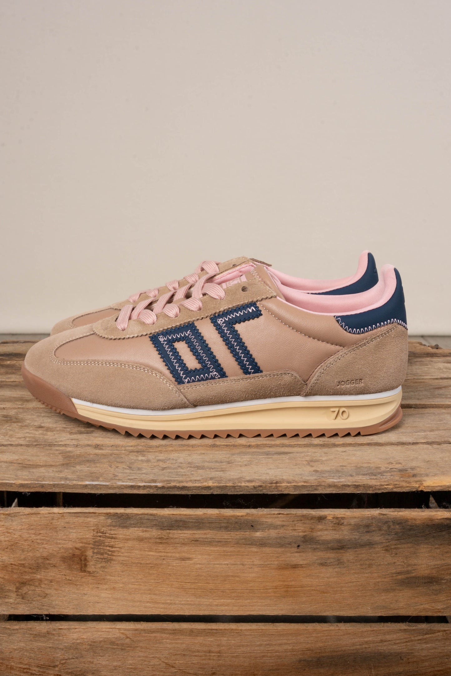 Back 70 | Jogger Suede Sneaker