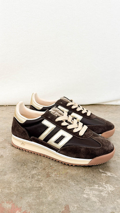 Back 70 | Jogger Suede Sneaker