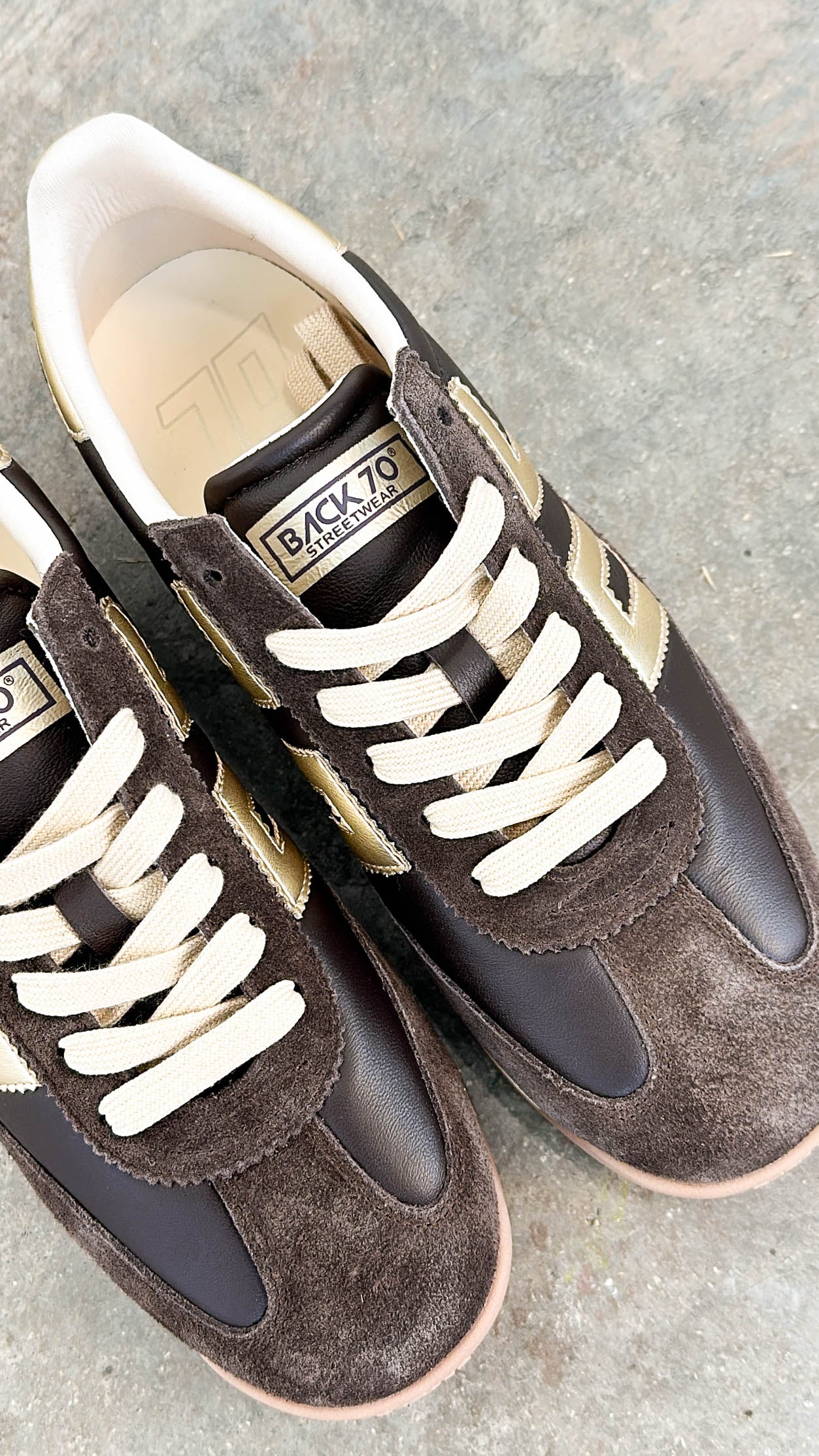 Back 70 | Jogger Suede Sneaker