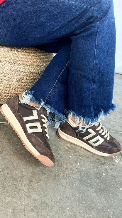 Back 70 | Jogger Suede Sneaker
