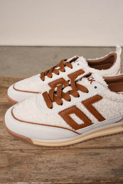 Back 70 | Jogger Suede Sneaker