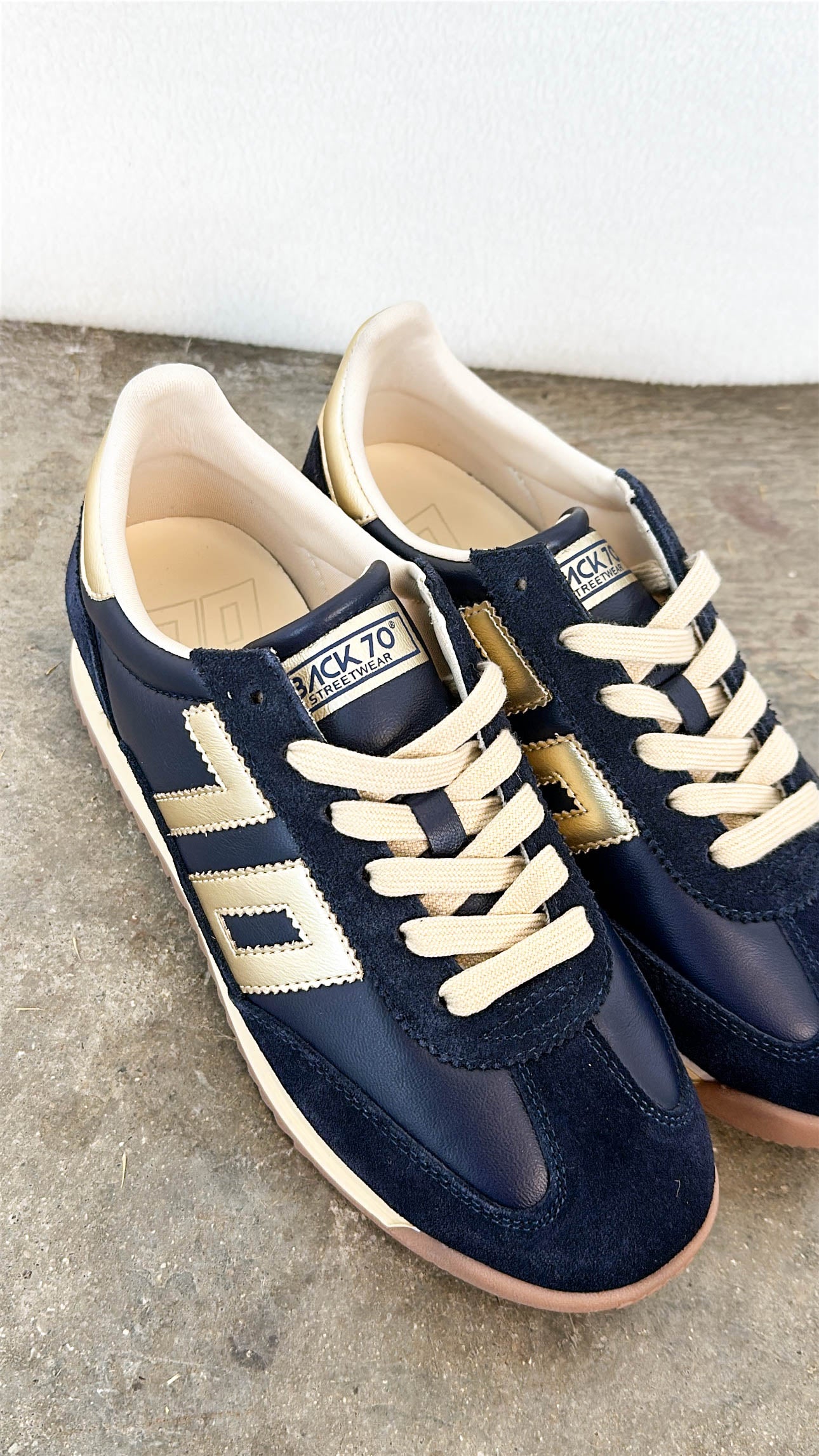 Back 70 | Jogger Suede Sneaker