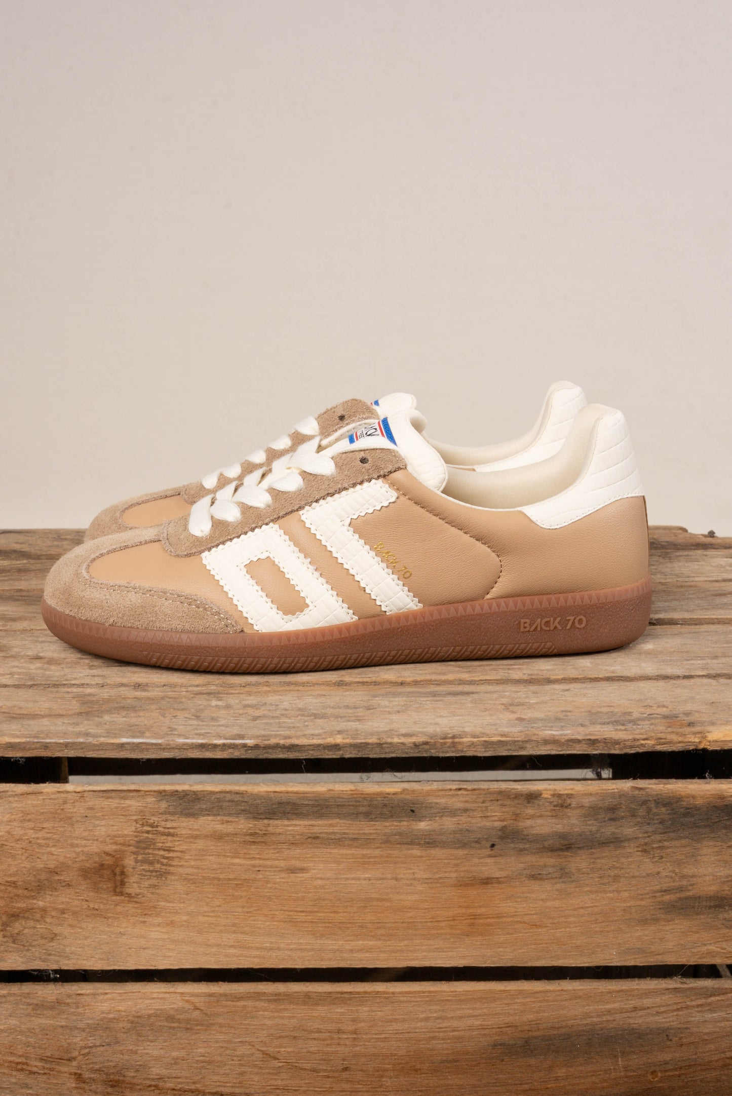 Back 70 | Cloud 6N Suede Sneaker