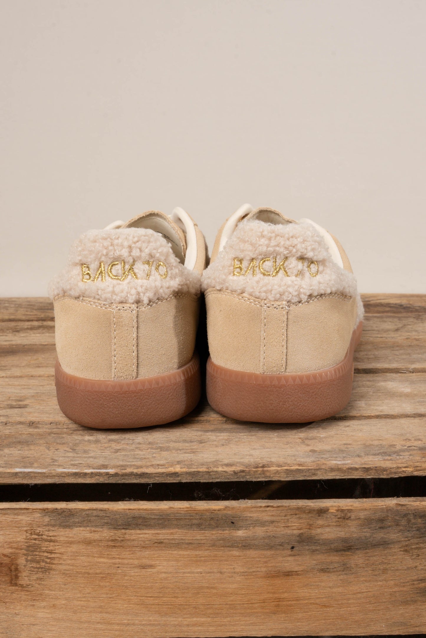 Back 70 | Cloud 6N Suede Sneaker