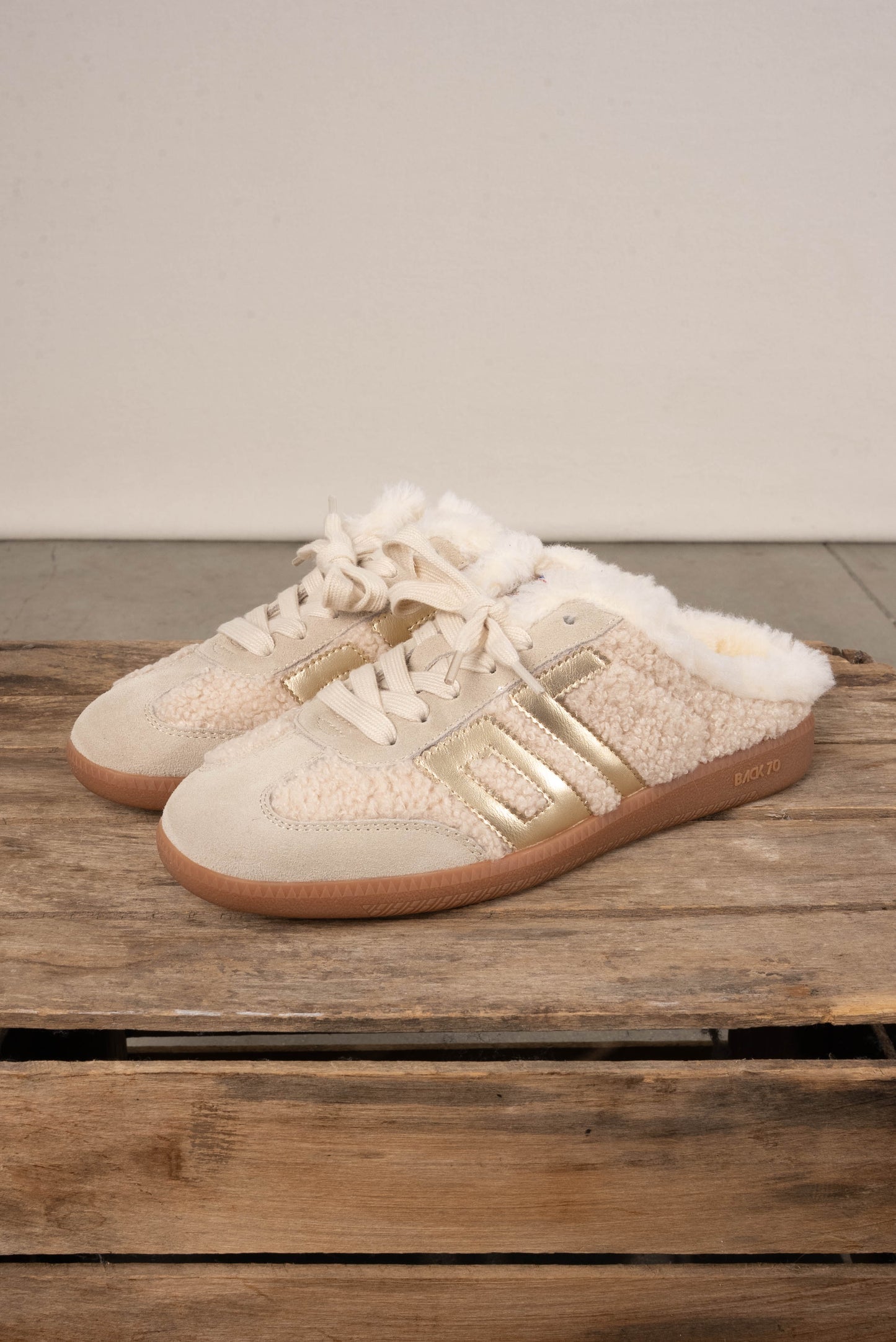 Back 70 | Easter Backless Sneaker