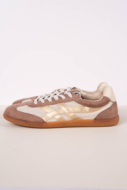Sasha Sneaker