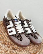 Leopard Taupe Milk