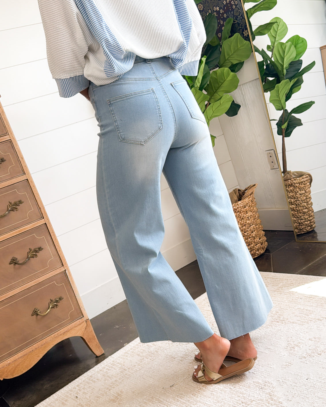 Stitch & Co | Steele High Rise Wide Leg Crop Jeans