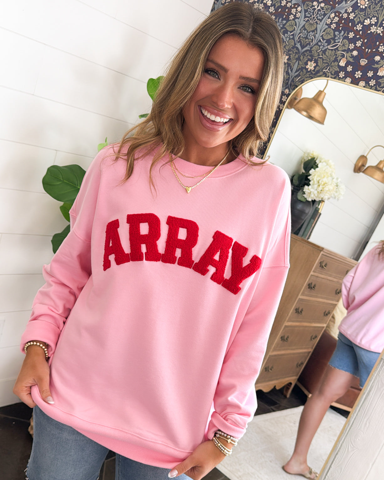 Array Patch Graphic Sweatshirt