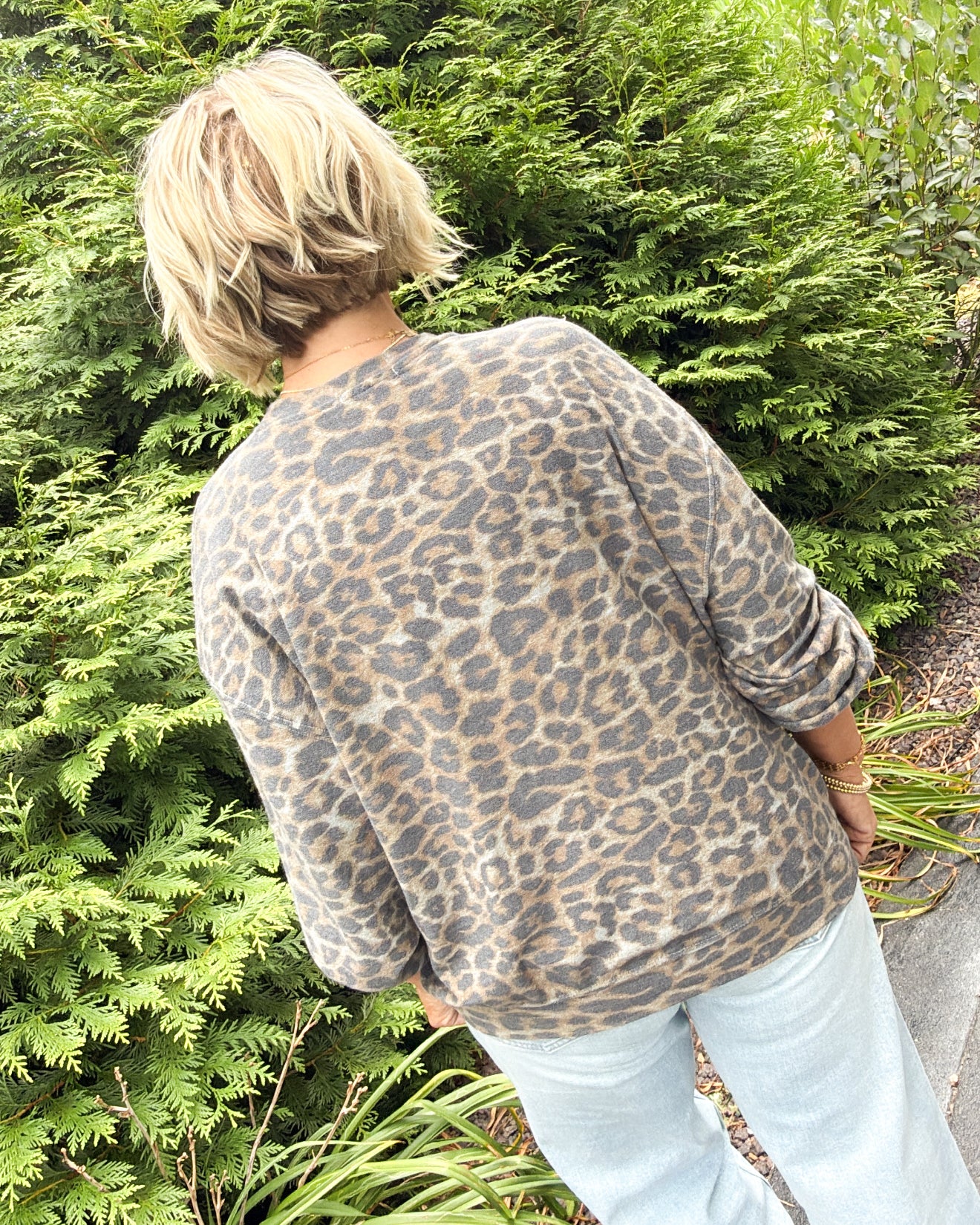 Free Bird American 1977 Leopard Graphic Pullover