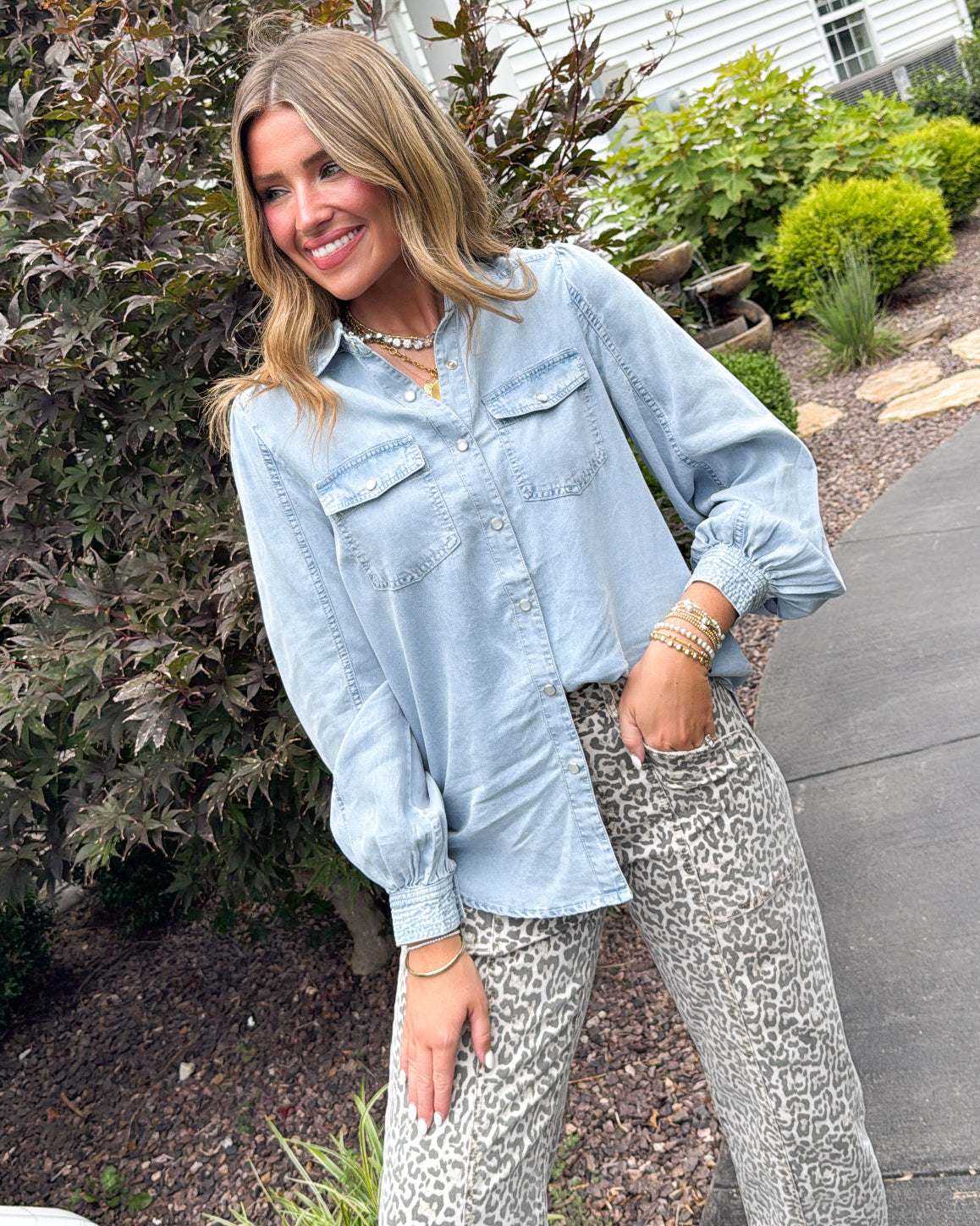 Romantic Edge Pearl Snap Up Denim Shirt