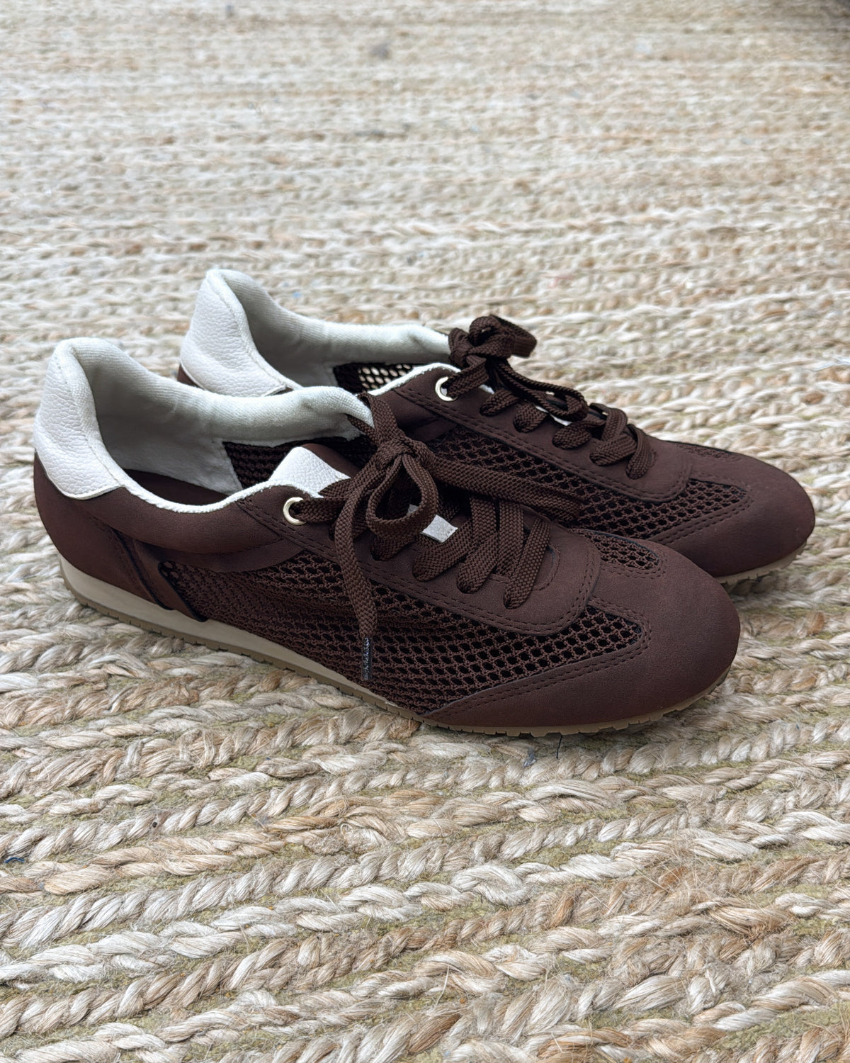 Lowman Mesh Sneakers
