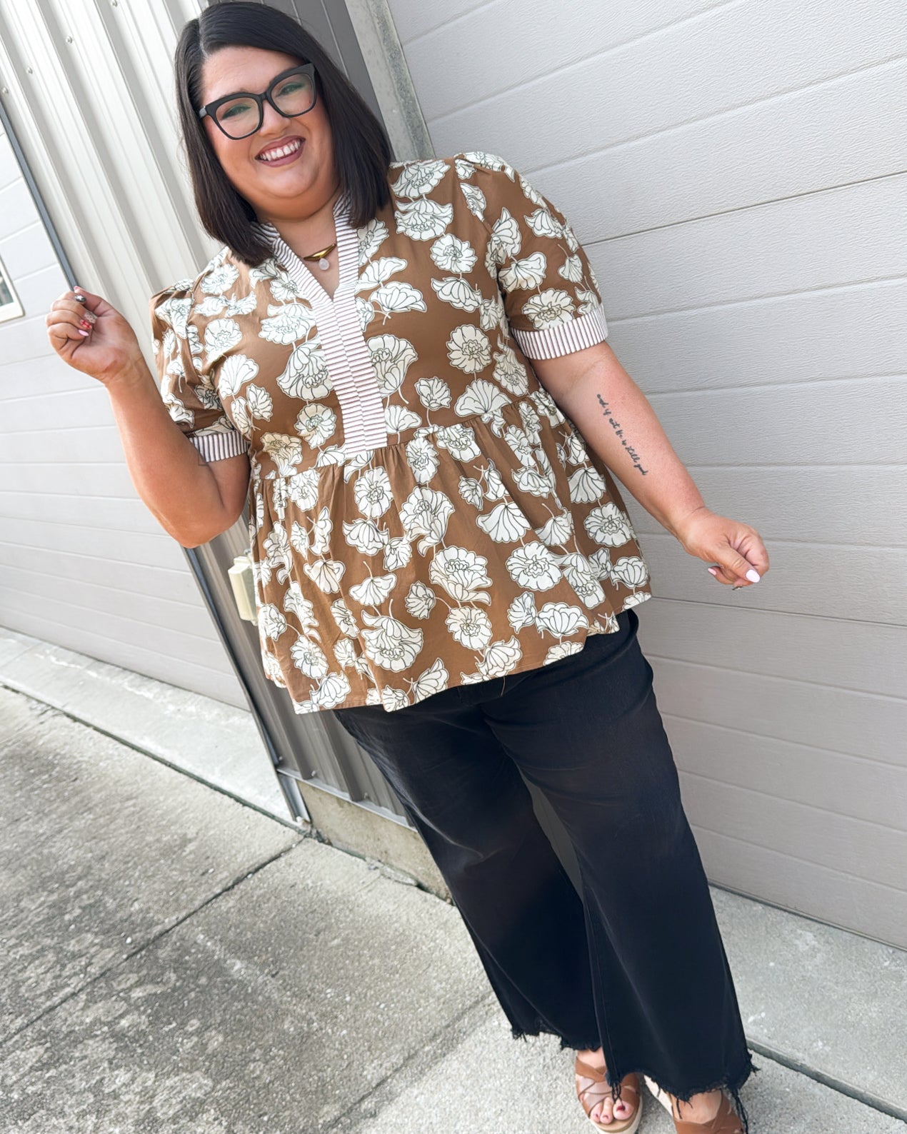 Falling Flowers Floral Contrast Trim Top