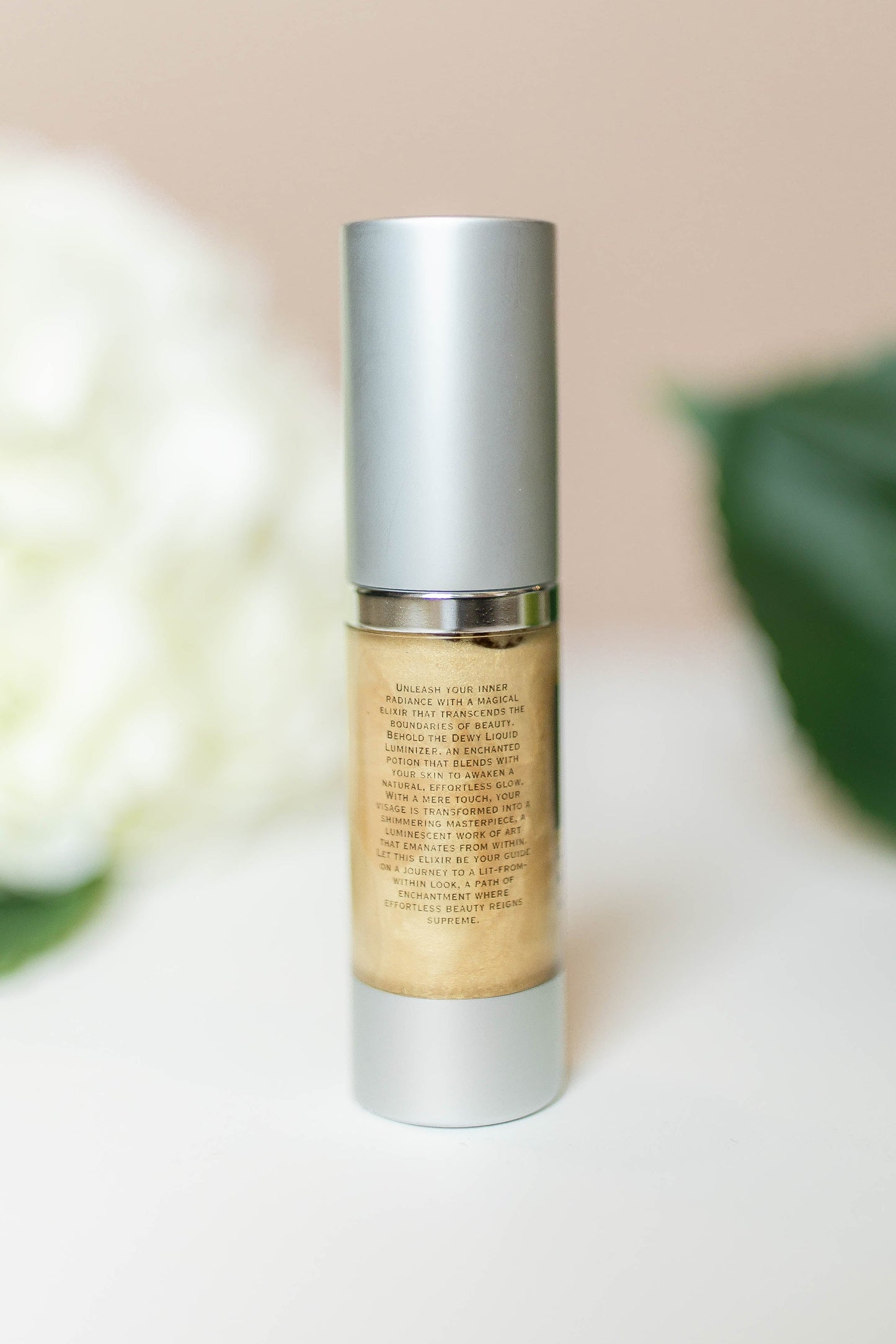 Refresh Beauty | Illuminizing Highlighter