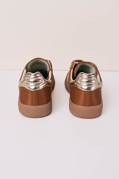 Back 70 | Ghost Leather Sneaker
