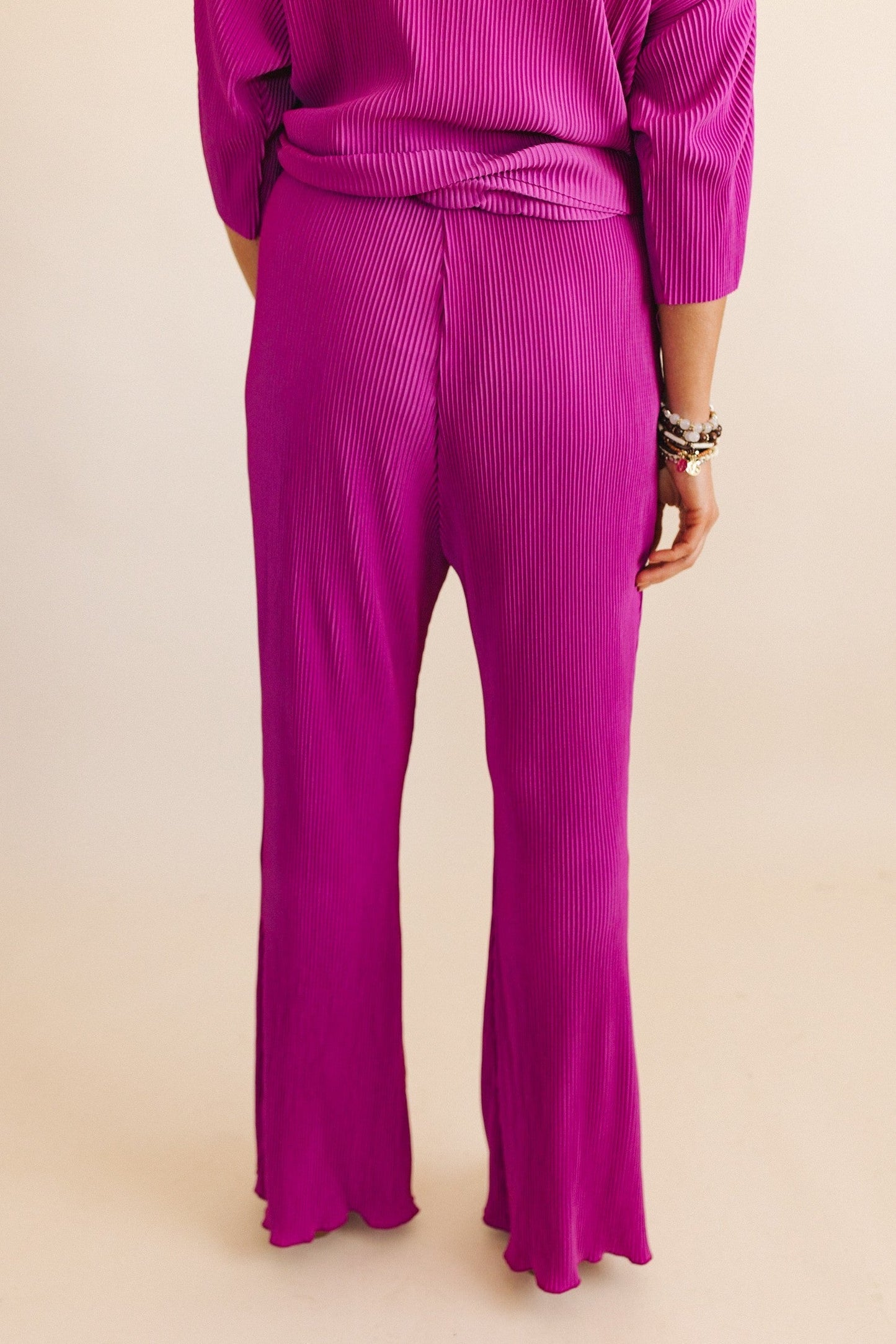 Ribbed Lettuce Hem Flare Pants *Final Sale*