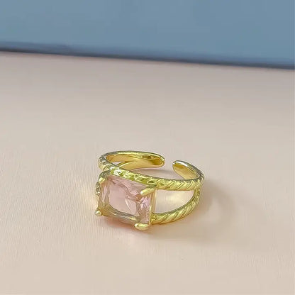 Twist Ring
