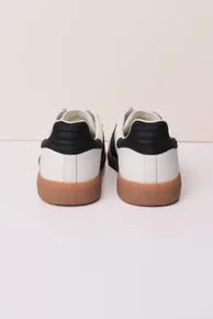Back 70 | Cloud Leather Sneaker