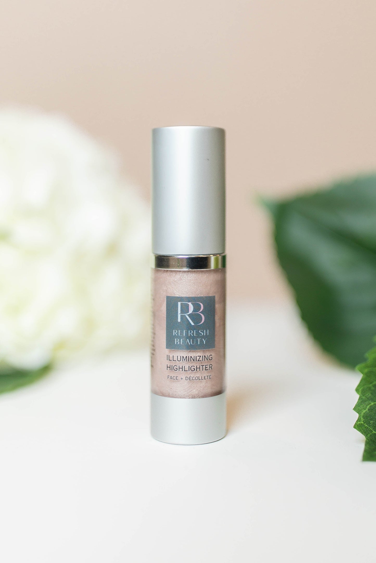 Refresh Beauty | Illuminizing Highlighter