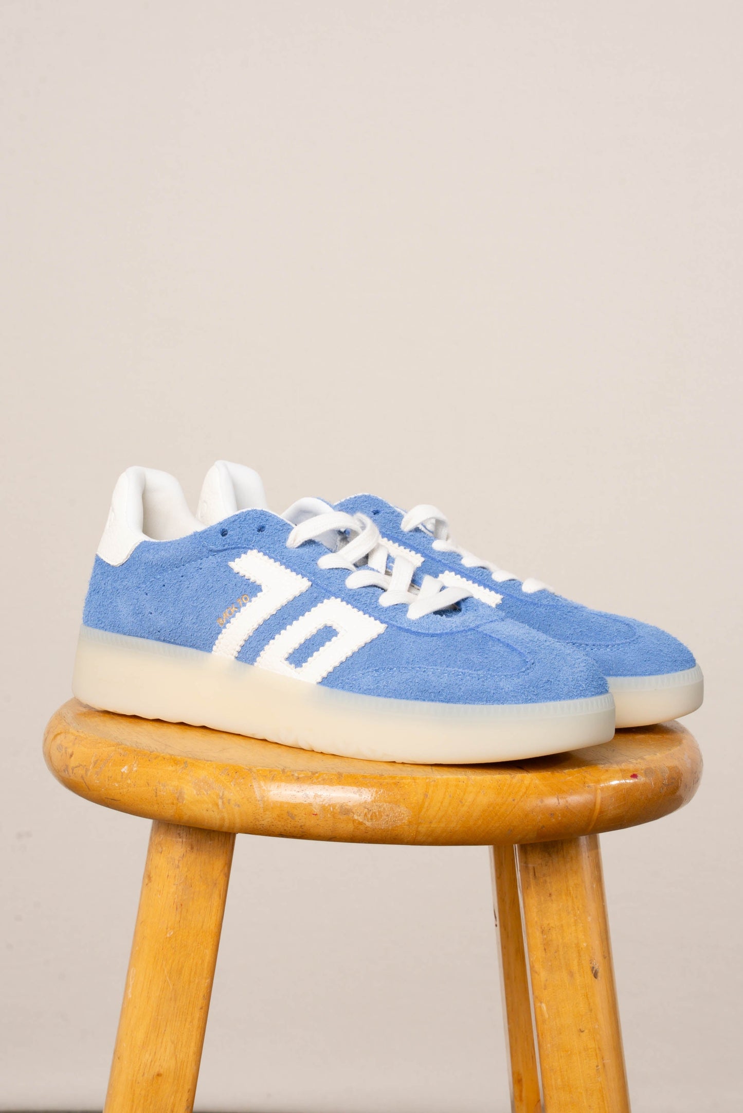 Back 70 | Boston Sneaker