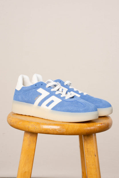 Back 70 | Boston Sneaker