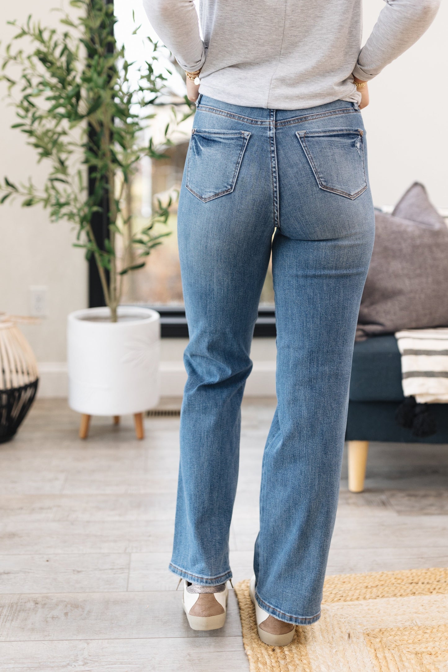 Judy Blue | Miley High Rise Tummy Control Straight Leg Jeans